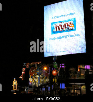 Le magasin de chocolat Hersheys, Times Square, New York City Banque D'Images