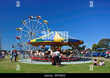 Manèges au Caroline Bay Festival, Caroline Bay, Timaru (te Tihi-o-Maru), Canterbury, Île du Sud, nouvelle-Zélande Banque D'Images