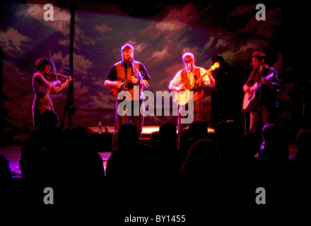 Bluegrass band Grand Chien puissant à Cat's Cradle, Carrboro, NC USA Banque D'Images