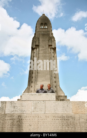 L'ossuaire de Douaumont, Verdun, France Banque D'Images