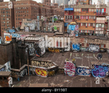 L'art du graffiti sur les immeubles de New York City Banque D'Images