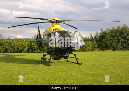 G-CCAU CE135 hélicoptère de police Banque D'Images
