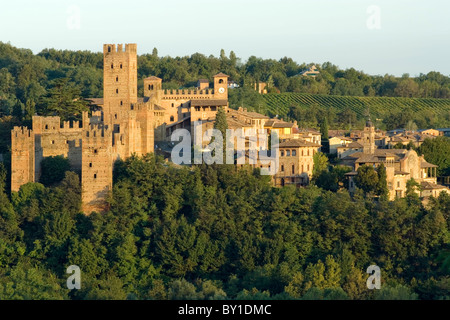 Rocca Viscontea (Château Visconti)de Castell'Arquato en Emilie-Romagne, Italie. Banque D'Images