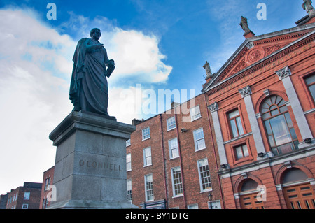 Statue de Daniel O'Connell (6 août 1775 - 15 mai 1847), O'Connell Street, Limerick, Irlande Banque D'Images