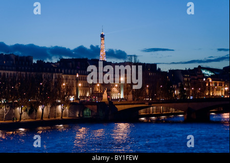 Paris, France, Seine River, au crépuscule, les Scenic, Vue Panoramique 'Rive Gauche' Banque D'Images