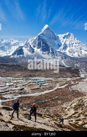 L'Asie, Népal, Himalaya, parc national de Sagarmatha, Région de l'Everest Solu Khumbu, Patrimoine Mondial de l'UNESCO, l'Ama Dablam (6812m), Banque D'Images