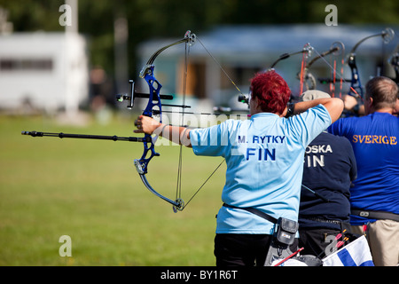 Archers prêts à tirer dans un concours international entre le Cap des pays du Nord ( Finlande, Suède, Norvège ) , Finlande Banque D'Images