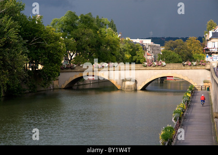 Pont Traversant un canal à Metz, France. Banque D'Images