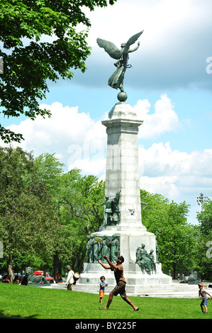 Monument à Sir George-Étienne Cartier dans le parc du mont Royal, Montréal, Canada. Banque D'Images