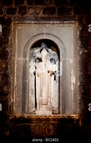 Statue de Saint Patron de Dubrovnik a mis en lumière la nuit Blaise Banque D'Images