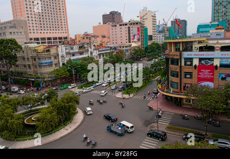 Saigon Ho Chi Minh Ville au Vietnam célèbre Rex Hotel roof top view of city Banque D'Images