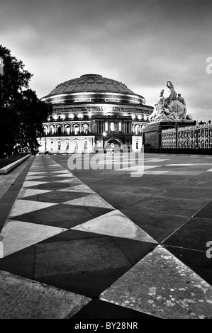 Royal Albert Hall, Kensington à la nuit, Banque D'Images