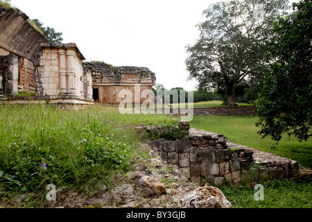 Le palais, PUCC ruines mayas de LABNA, YUCATAN, MEXIQUE Banque D'Images