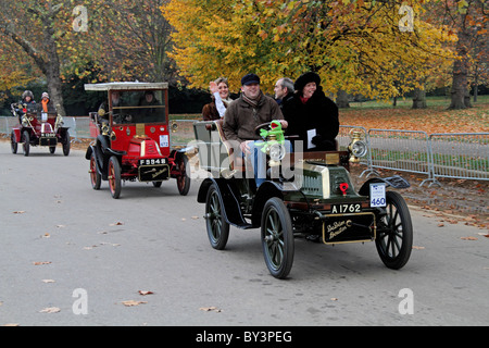 Londres à Brighton veteran rallye automobile Banque D'Images