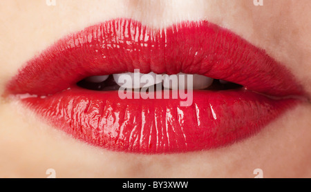 Close up image De lèvres rouges de womans Banque D'Images