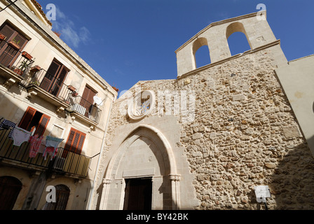 Syracuse. La Sicile. L'Italie. Isola di Ortigia. 13e-14e C l'église de San Giovanni Battista. Banque D'Images