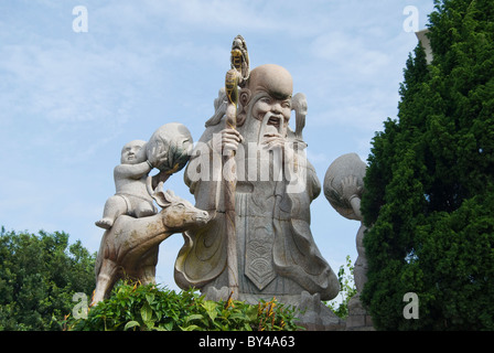 Dieu chinois de la longévité à Mazu Temple sur l'île de Mayu, Shantou, Guangdong en Chine. Banque D'Images