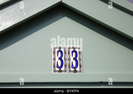 Cabane de plage numéro 33 de Brighton en Angleterre Banque D'Images