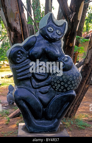 Shona sculptures, Shona statue, Chapungu Sculpture Park, ville de Harare, Harare, Zimbabwe, Harare Province, Afrique Banque D'Images