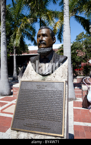 Buste de William Curry 1821-1896 dans le jardin de sculptures historiques, Key West, Floride Banque D'Images