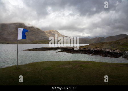 L'un des centaines de criques qui font un labyrinthe de voies navigables sur la côte ouest de l'Irlande Banque D'Images