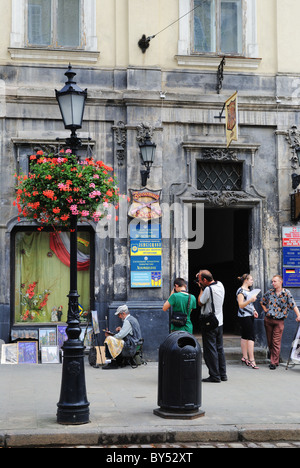 Scène de rue à Lviv, Ukraine Banque D'Images