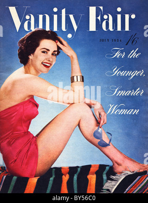 Couverture de Vanity Fair de juillet 1954 magazine de mode pour femmes Banque D'Images