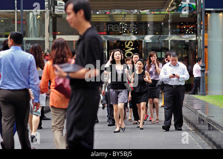 Les gens d'affaires Raffles Place Singapore Banque D'Images