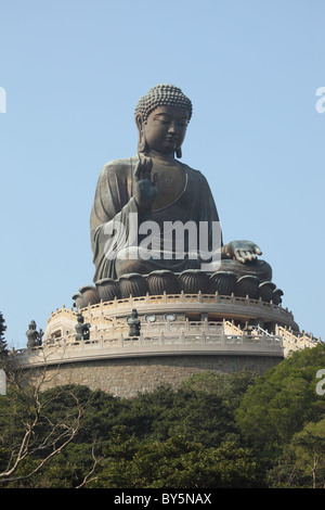 Statue du Bouddha géant dans la région de Tian Tan. Hong Kong, Chine Banque D'Images