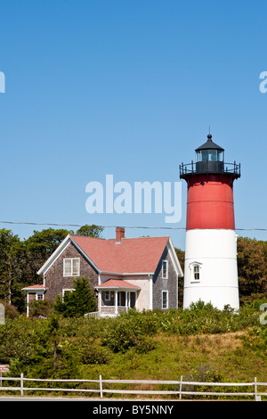 Nauset Light, ou Nauset Beach Light, est un 48 pieds de haut phare dans Eastham, Massachusetts. Banque D'Images