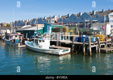 Les bateaux de pêche commerciale au homard liée à pier à Portland, Maine Banque D'Images