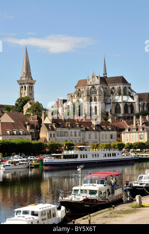 Auxerre (89) : la vieille ville Banque D'Images