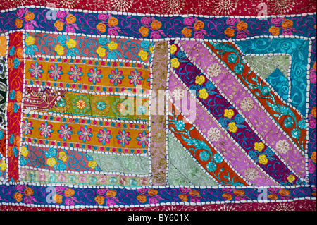 Tissu indien multicolore wall hanging. L'artisanat indien Banque D'Images