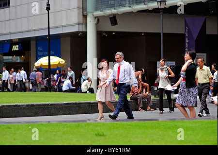 Les gens d'affaires professionnel Raffles Place Singapore Banque D'Images