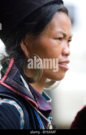 Femme ethnique hmong noir. Banque D'Images