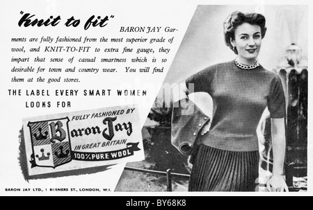 1950 Annonce dans le magazine de mode pour femmes pour Baron Jay 100 % pure laine pulls Banque D'Images