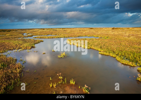 Stiffkey les marais salés à la suite d'une tempête qui passe sur la côte nord du comté de Norfolk Banque D'Images