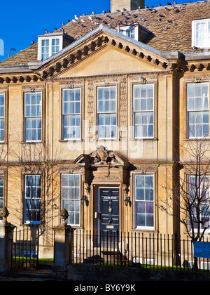 Une maison géorgienne classique historique dans la ville provinciale de Trowbridge, Wiltshire, England, UK Banque D'Images