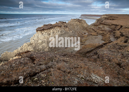 Station météo de la péninsule de Yamal marselley la fonte du pergélisol sur les falaises Banque D'Images