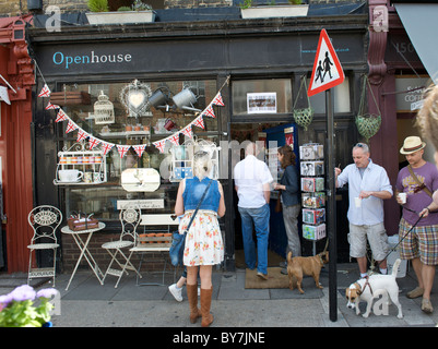 Dimanche Jour de marché aux fleurs sur Columbia Road, London est de Londres. Banque D'Images