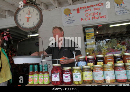 Tennessee,TN,Sud,Smithville,Griffin's fruit Market,ferme,agriculture,produits,produits locaux,cornichons,relents,conserves,bocaux,Toledo Scale,shoppi Banque D'Images