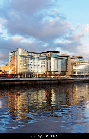 Bureau d'architecture moderne sur l'Broomielaw à côté de la rivière Clyde, Glasgow, Ecosse, Royaume-Uni. Banque D'Images