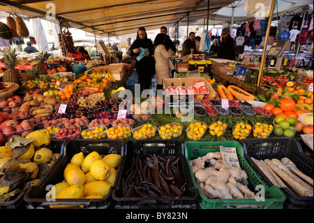 Italie, Rome, Campo de' Fiori, étals de marché Banque D'Images