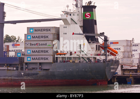 La ville de Panama, Panama - Navire sur Canal de Panama au Port de Balboa. Banque D'Images