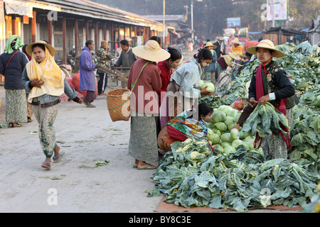 La Birmanie, Myanmar, Birmanie,20100223, place du marché Banque D'Images