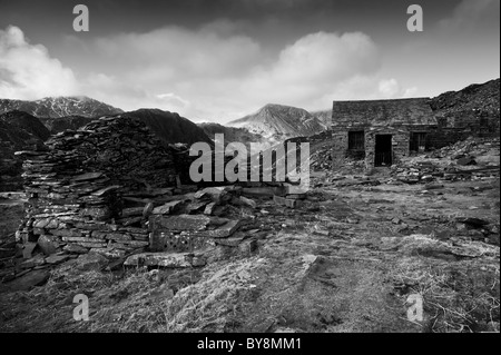 Une partie de l'ancienne mine d'ardoise sur Fleetwith Honister Moor près de Buttermere en Cumbria. Banque D'Images