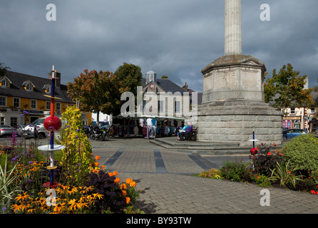 Le George Glendenning Monument à la place, aka l'Octogon, Westport, Comté de Mayo, Irlande Banque D'Images