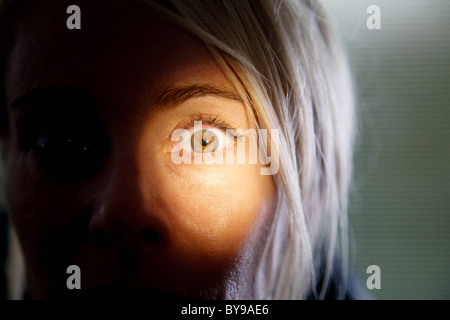 Los Ojos de Julia les yeux de Julia Année : 2010 Espagne Réalisateur : Guillem Morales Belen Rueda Banque D'Images