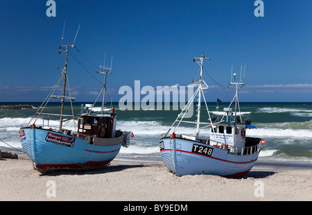 Bateaux de pêche sur la plage de Norre Vorupor, Vorupoer Noerre, Mer du Nord, ton quartier, le Jutland-du-Nord, de la péninsule du Jutland Banque D'Images