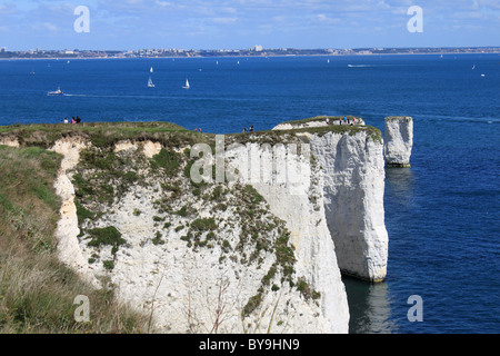 Rock Old Harry et le Bournemouth au-delà, La Baie de Swanage, à l'île de Purbeck, Dorset, Angleterre, Grande-Bretagne, Royaume-Uni, UK, Europe Banque D'Images